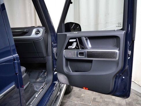 Used 2025 Mercedes-Benz G 63 AMG 4MATIC image 13
