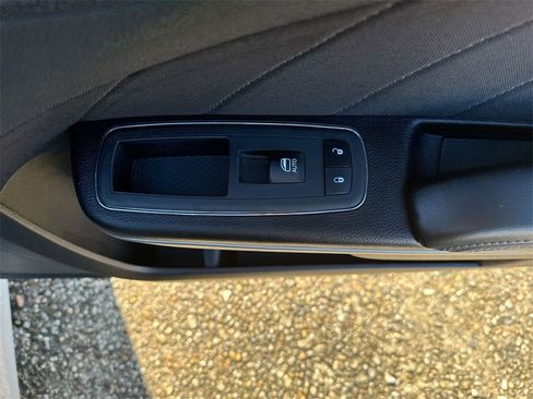 Used 2022 Dodge Charger R/T w/ Blacktop Package image 32