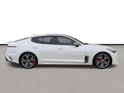 Used 2019 Kia Stinger GT2 AWD/4WD image 4