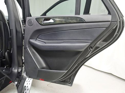 Used 2018 Mercedes-Benz GLE 350 4MATIC w/ Premium 1 Package image 36