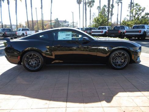 New 2026 Ford Mustang GT Premium w/ GT Performance Package image 5