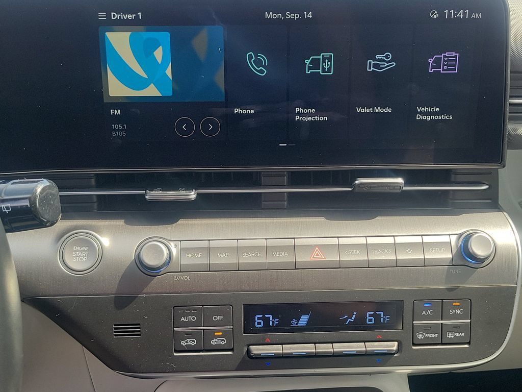 Used 2025 Hyundai Kona SEL FWD image 16
