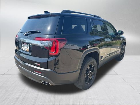 Used 2023 GMC Acadia AT4 w/ Technology Package AWD/4WD image 4