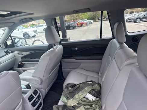 Used 2016 Honda Pilot EX-L image 11
