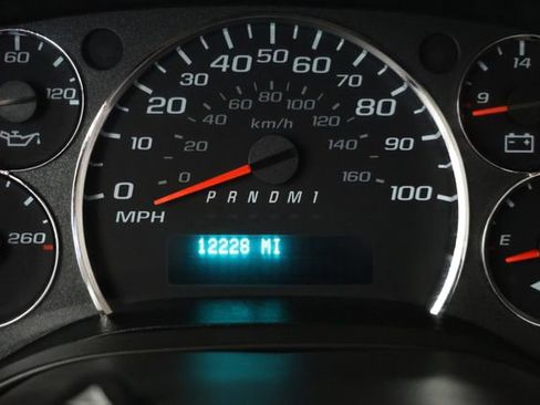 Used 2022 Chevrolet Express 3500 w/ Driver Convenience Package image 54