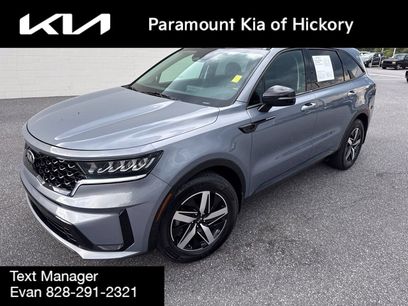 Used 2021 Kia Sorento S w/ Panoramic Sunroof Package