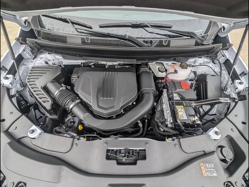 New 2026 Chevrolet Traverse LT w/ LPO, Floor Liner Package FWD image 12