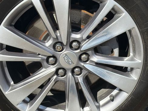 Used 2020 Cadillac XT6 Premium Luxury w/ LPO, Floor Liner Package image 6