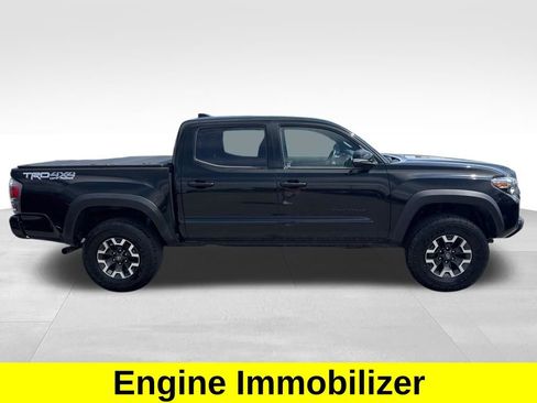Used 2023 Toyota Tacoma TRD Off-Road w/ TRD Premium Off Road Package AWD/4WD image 7