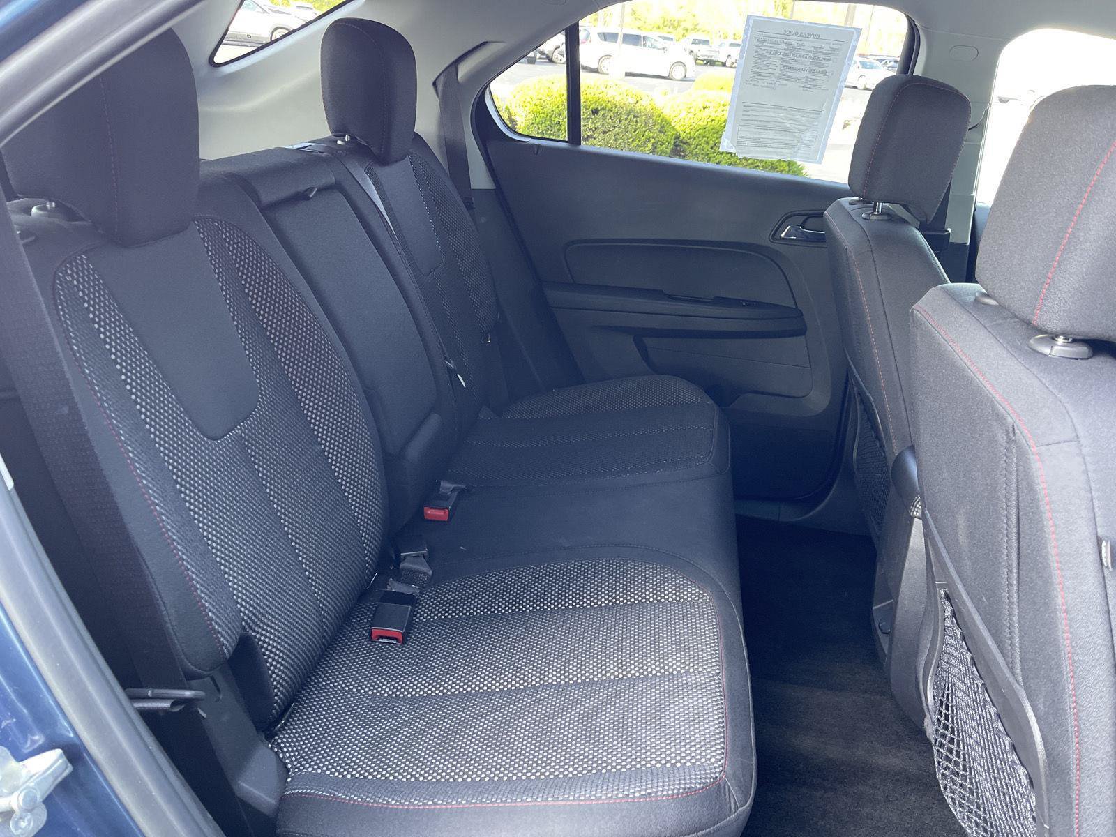 Used 2017 Chevrolet Equinox LT FWD image 28