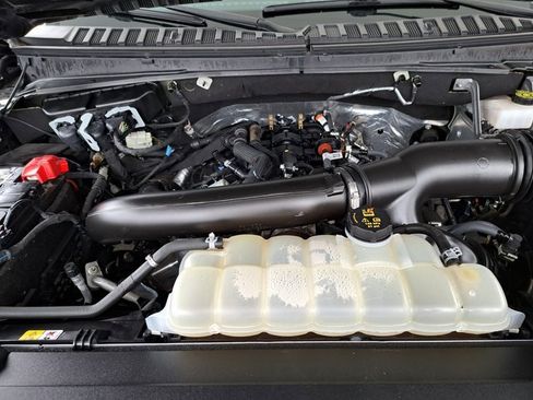 Used 2024 Ford Expedition Limited image 27