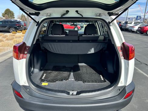Used 2014 Toyota RAV4 XLE image 23