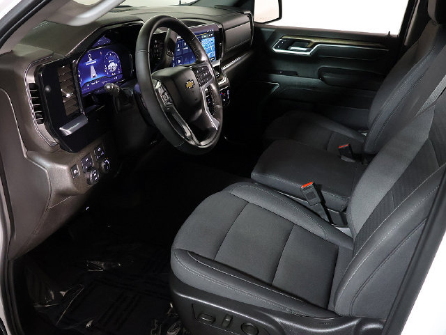 Used 2025 Chevrolet Silverado 1500 LT AWD/4WD image 13