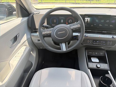 New 2026 Hyundai Kona SEL Premium FWD image 17