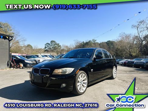 Used 2011 BMW 328i xDrive Sedan w/ Premium Pkg image 2