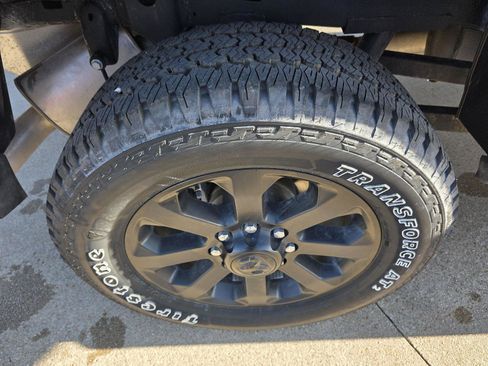 Used 2025 RAM 2500 Big Horn image 69