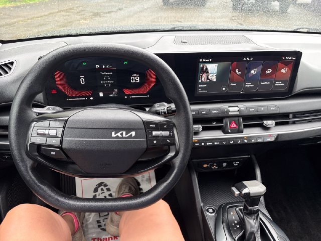 Used 2025 Kia K4 FWD image 10