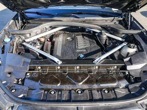 Used 2020 BMW X5 xDrive40i w/ Luxury Seating Package image 30