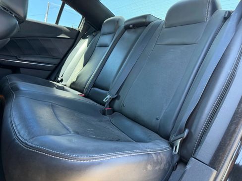 Used 2014 Dodge Charger R/T RWD image 12