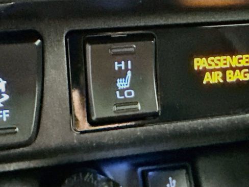 Certified 2021 Toyota RAV4 XSE AWD/4WD image 21