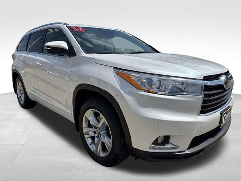 Used 2016 Toyota Highlander Limited Platinum AWD/4WD image 7
