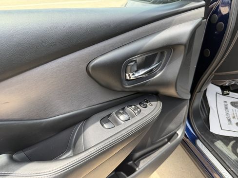 Used 2024 Nissan Murano SV AWD/4WD image 10