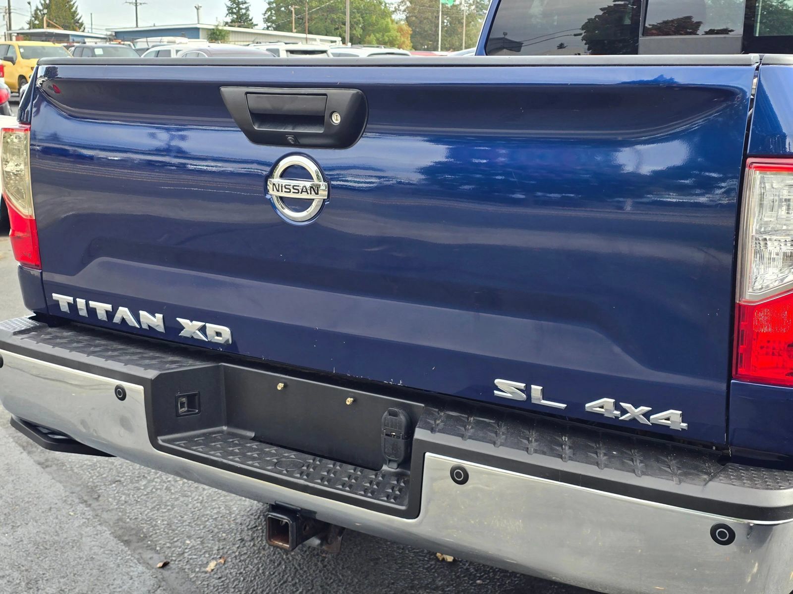 Used 2016 Nissan Titan SL AWD/4WD image 14
