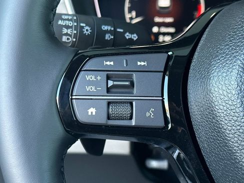 New 2025 Honda Pilot Touring image 29