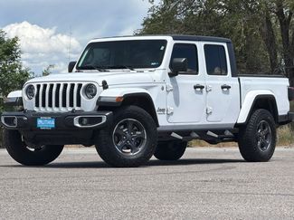 Used 2020 Jeep Gladiator Overland AWD/4WD video 1