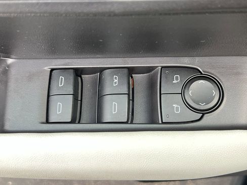 Used 2023 GMC Canyon AT4X image 14