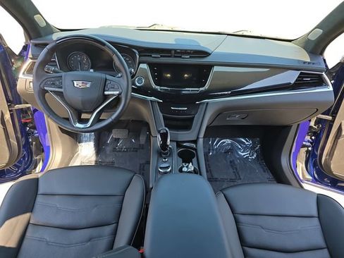 Used 2025 Cadillac XT6 Premium Luxury w/ Platinum Package AWD/4WD image 13