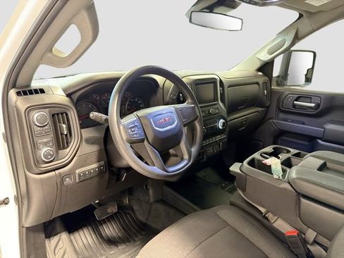 Used 2024 GMC Sierra 3500 Pro AWD/4WD image 9