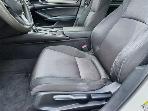 Used 2019 Honda Accord LX image 27