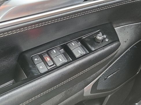 Used 2024 Jeep Wagoneer Series II w/ Flexible Seating Group RWD image 25