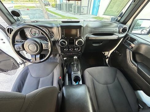 Used 2017 Jeep Wrangler Sport AWD/4WD image 10
