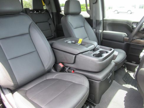 Used 2022 Chevrolet Silverado 1500 LT w/ All Star Edition Plus RWD image 9