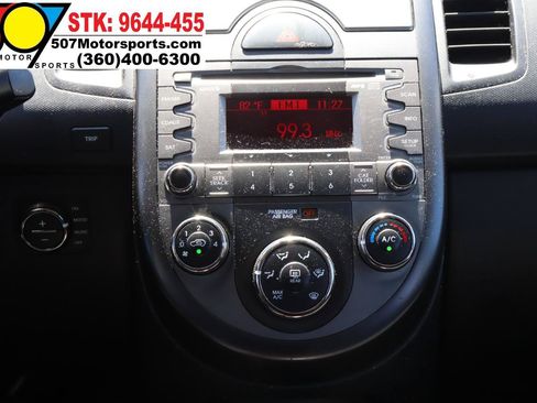 Used 2010 Kia Soul + w/ Audio Pkg FWD image 18