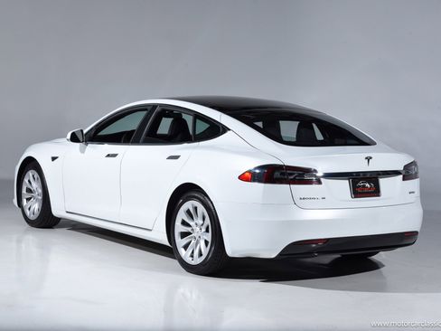 Used 2018 Tesla Model S 100D image 4