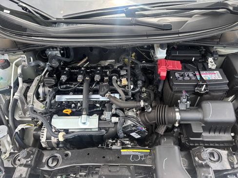 Used 2025 Nissan Versa SV FWD image 30