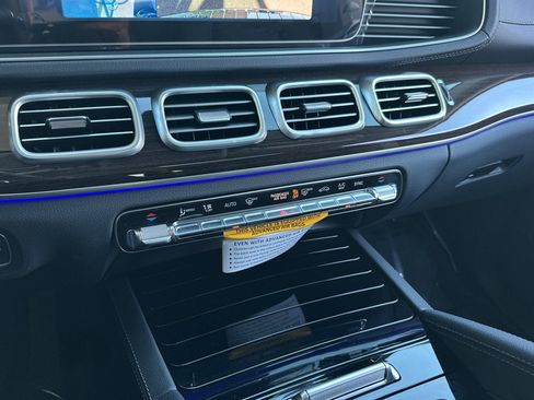 New 2026 Mercedes-Benz GLS 450 4MATIC image 17