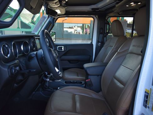 Used 2022 Jeep Gladiator Overland w/ Popular Equipment Package image 13