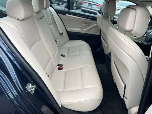 Used 2011 BMW 528i Sedan RWD image 25