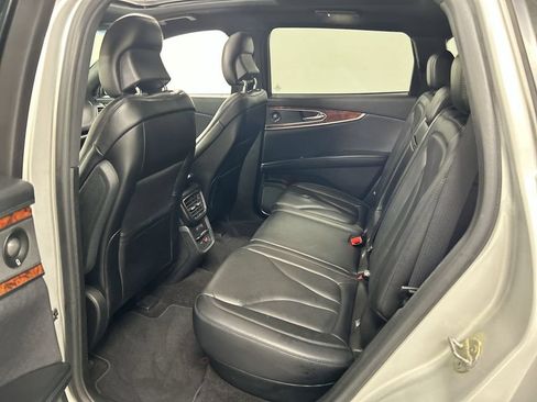 Used 2019 Lincoln Nautilus Reserve AWD/4WD image 21