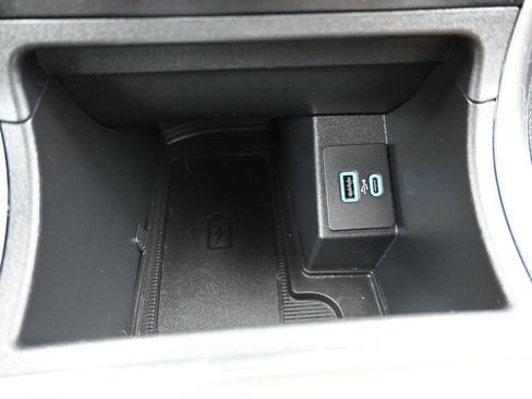 Used 2024 Ford Edge Titanium w/ Titanium Elite Package image 23