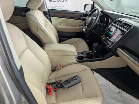 Used 2019 Subaru Outback 3.6R Limited image 20