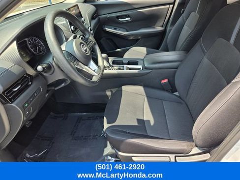 Used 2024 Nissan Sentra SV FWD image 9