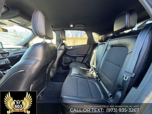 Used 2024 Ford Escape ST-Line image 7