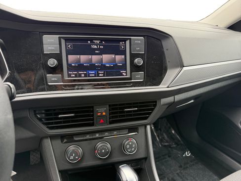 Used 2021 Volkswagen Jetta S image 11