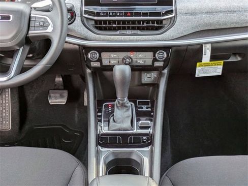 New 2025 Jeep Compass Sport image 19