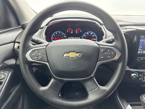 Used 2020 Chevrolet Traverse LS image 13
